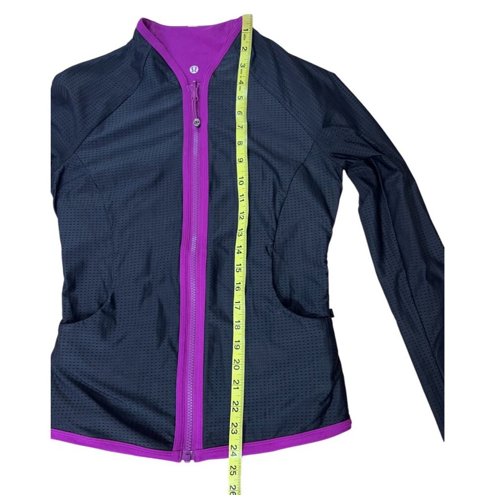 Lululemon Women’s Reversible Jacket 6 Find Your Bliss Black Purple Regal Plum - Picture 11 of 15